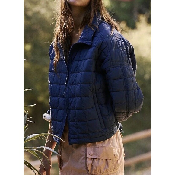 Free People Jackets & Blazers - Free People Poppy Packable Puffer Large Navy Blue Jacket